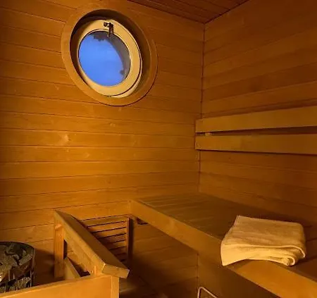 דירה 3Br Rooftop W/ Sauna & Terraces *